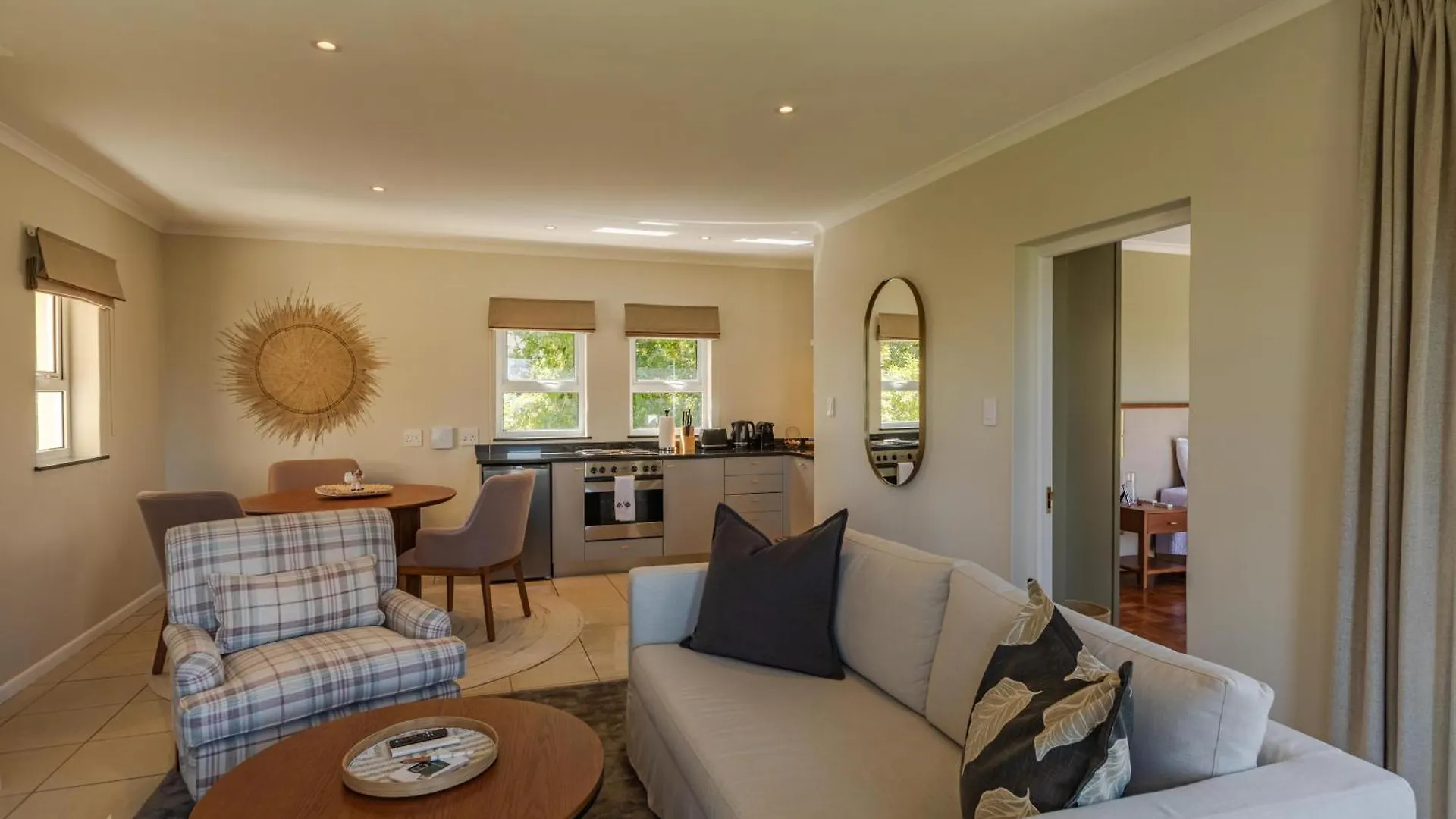 The Helderview Luxury Suites サマーセット・ウェスト ゲストハウス