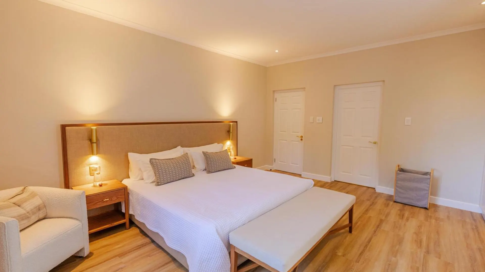 Guest house The Helderview Luxury Suites Somerset West