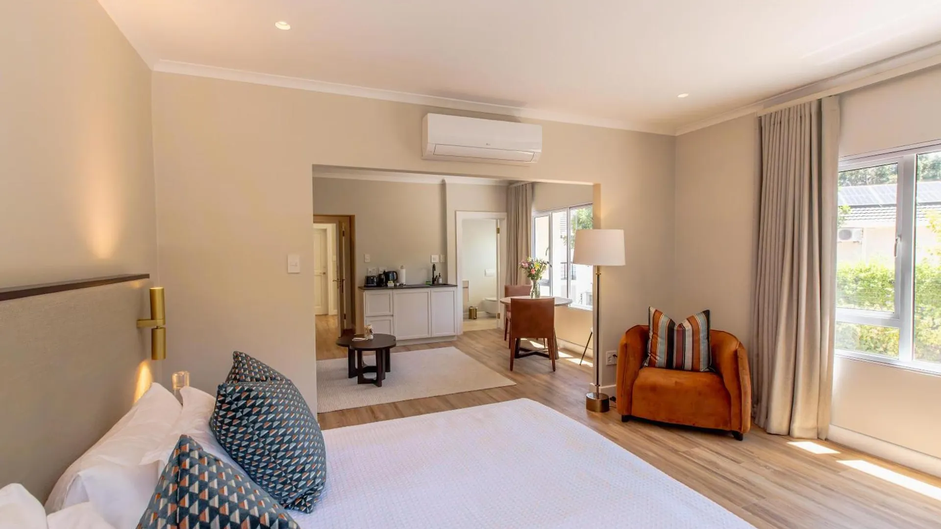 Guest house The Helderview Luxury Suites Somerset West South Africa