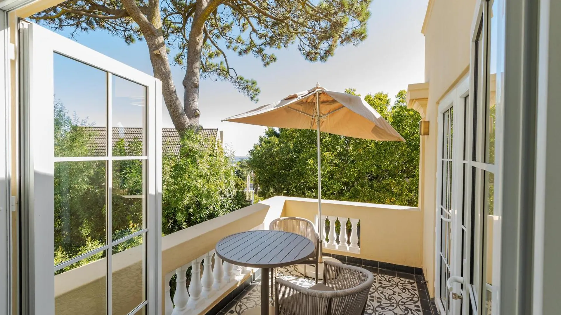 The Helderview Luxury Suites Somerset West