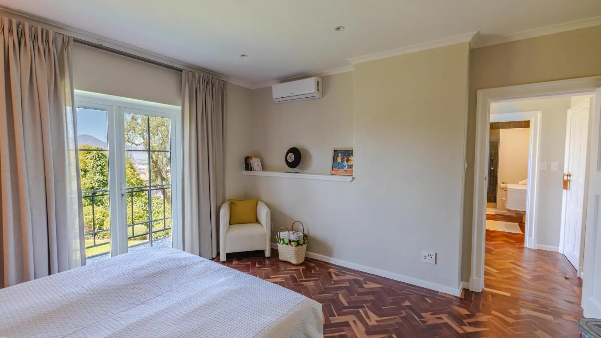Guest house The Helderview Luxury Suites Somerset West South Africa