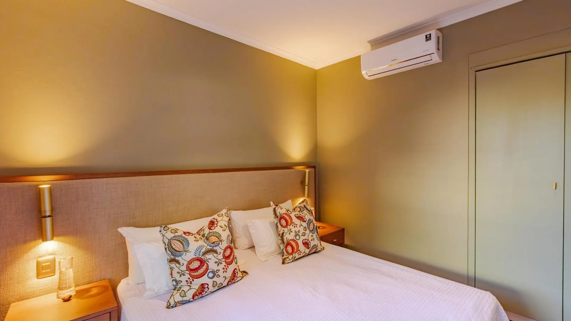 The Helderview Luxury Suites Somerset West 0*,